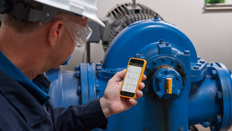 The new Fluke 3561 FC Vibration Sensor brings connected reliability to life